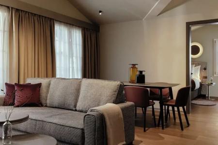 SchlossHouse Zermatt Wellbeing Rooms & Suites - 82