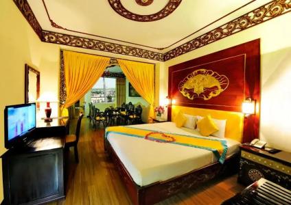 Thanh Lich Royal Boutique - 208