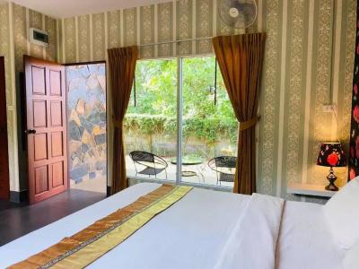Canal Resort - 86