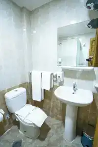 Redcon Suites - 311