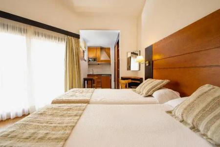 Hl Miraflor Suites - 34