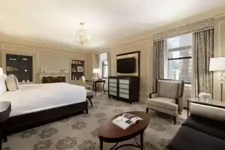 Fairmont - 60