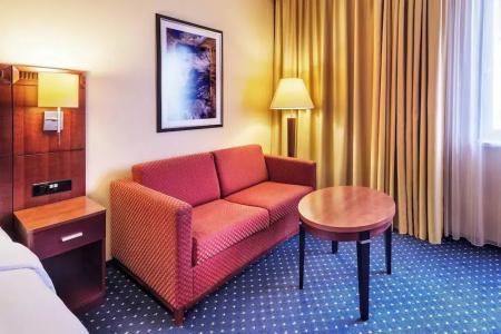 Courtyard by Marriott Prague City - 39