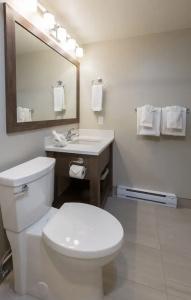 The Embassy Inn - 48