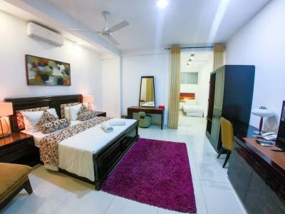 Romance Hills - 177