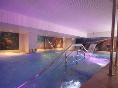 New Piscine, Spa & Wellness Center - 24