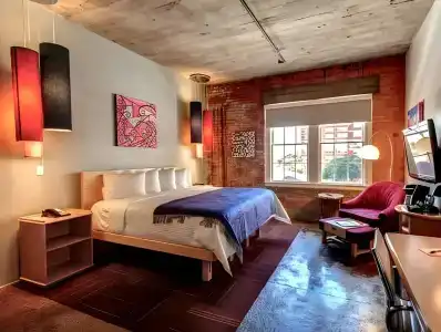 Canvas Dallas - 1