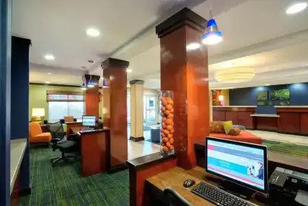 Fairfield Inn & Suites - 17