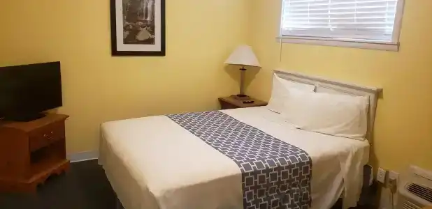 Land o Nod Inn - 76