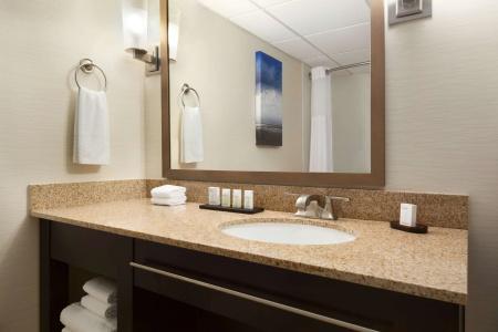 Embassy Suites by Hilton Will Rogers Airport - 9