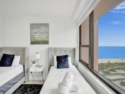 The Alexander All Suites - 208
