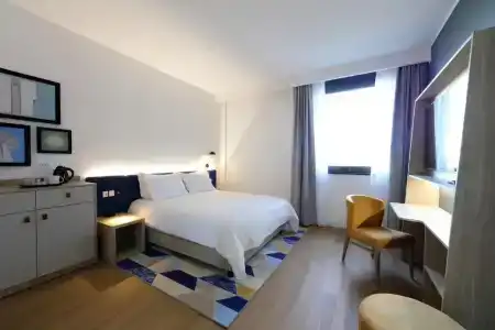 Hampton by Hilton Rome North - 36