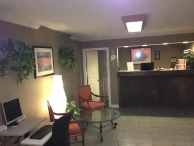 Cache Creek Inn - 1