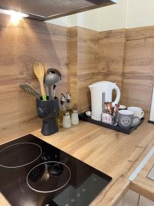 Rias Penthouse Suites - 296