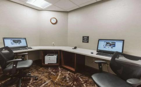 Hampton Inn - 20