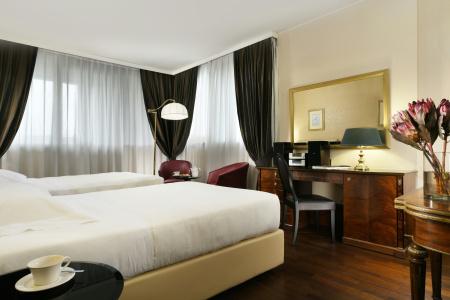 Unahotels Scandinavia Milano - 8