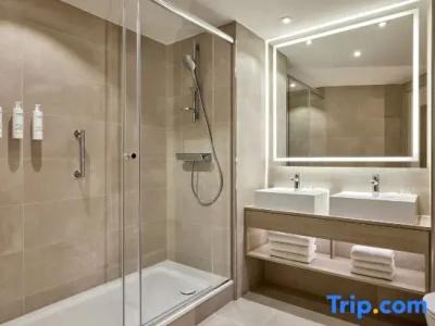 Courtyard by Marriott Berlin City Center - 53