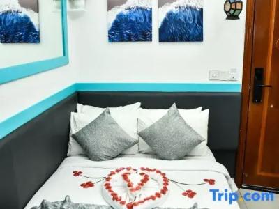 The Hive Beach - 56