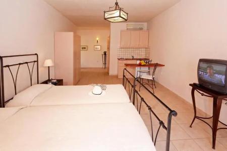 Lambrinos Suites - 68