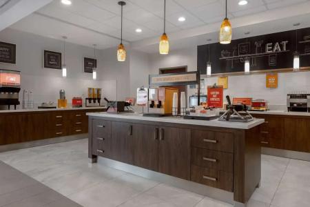 Hampton Inn by Hilton - Toronto - 28