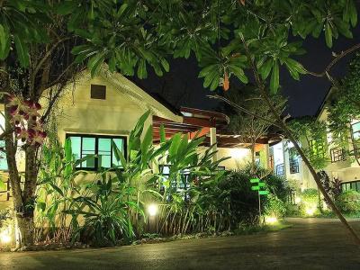 Chayada Garden House and - 17
