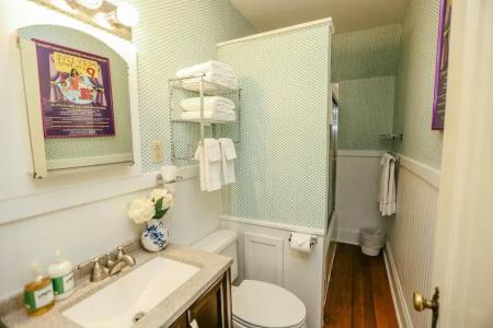Wilburton Inn - 137