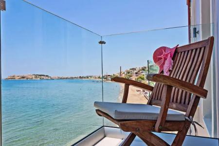 Thalassa Boutique - 96