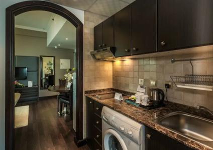 First Central Suites - 40