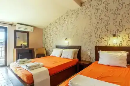 Toti Boutique Rooms - 54