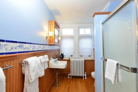 Wilburton Inn - 124