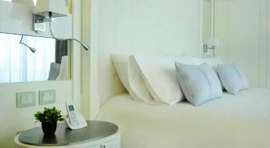 1828 Smart Boutique - 50