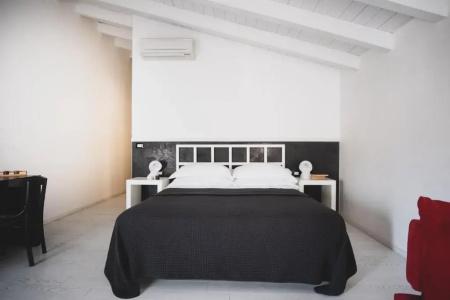 Casa Fola - City Centre Rooms - 44