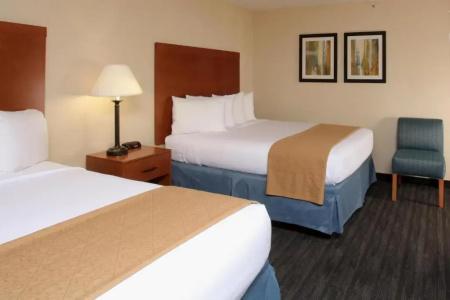 Quality Inn Oakwood - 60
