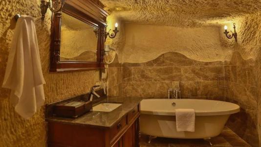 Acropolis Cave Suite - 7