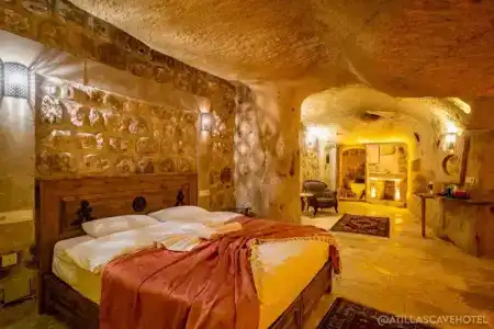 Atilla's Cave - 439