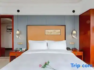 Lujia International - 128