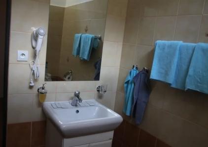 Palác - 25