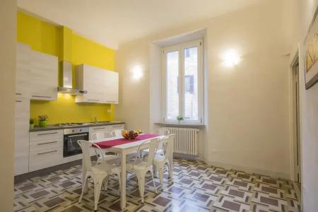 Regis Condo - 161