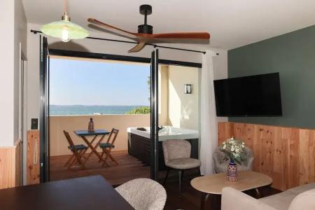 Hôtel Les Vagues - 58