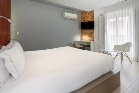 B&B Madrid Centro Fuencarral 52 - 56