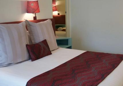 SureStay by Best Western The Clarence on Melville - 2