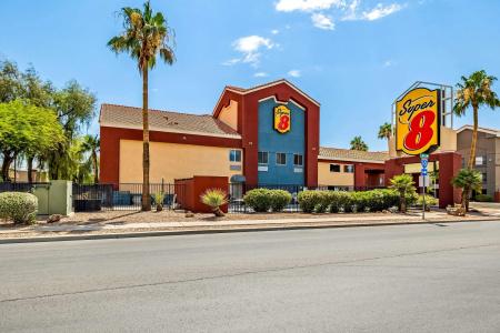 Super 8 by Wyndham Marana/Tucson Area - 3