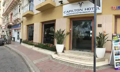 Carlton - 0