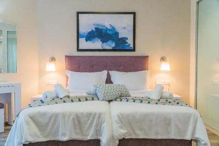Bio Suites - 200