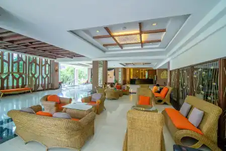 Golden Beach Cha-Am - 1