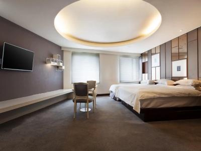 The Riverside - 3