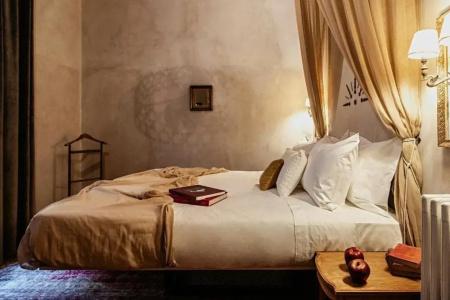 Shila Athens - 24