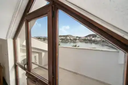 Fora Apart - 51