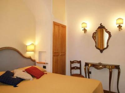 Petit Chateau - 43