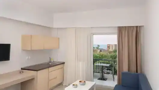 Sea View & Apartment - 79